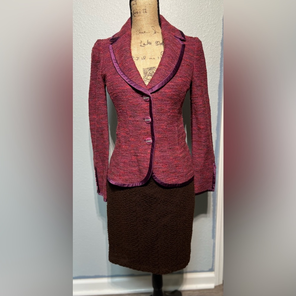 St. John size 0/2 suit